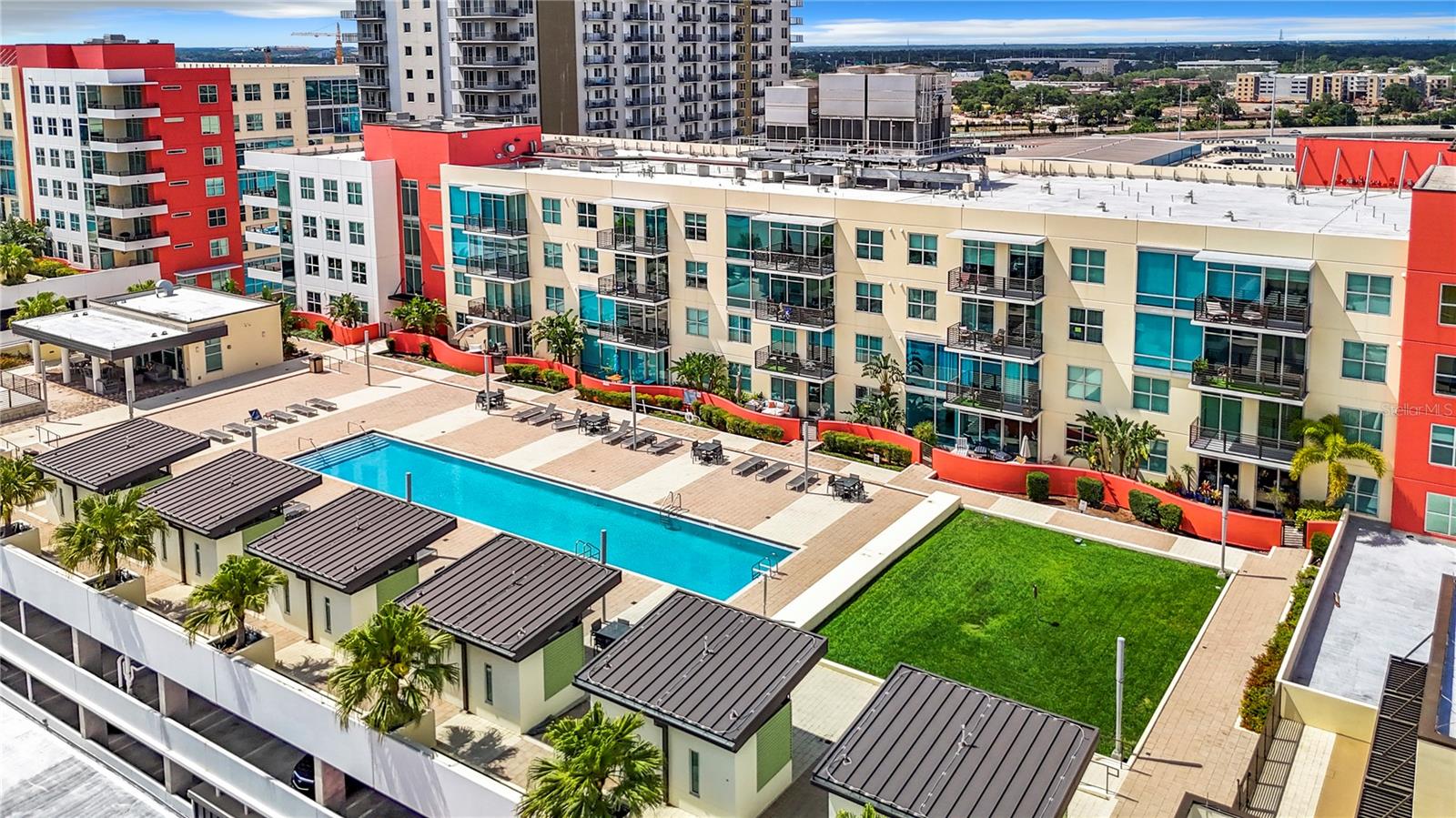 GRAND CENTRAL AT KENNEDY RESID - Residential Lease