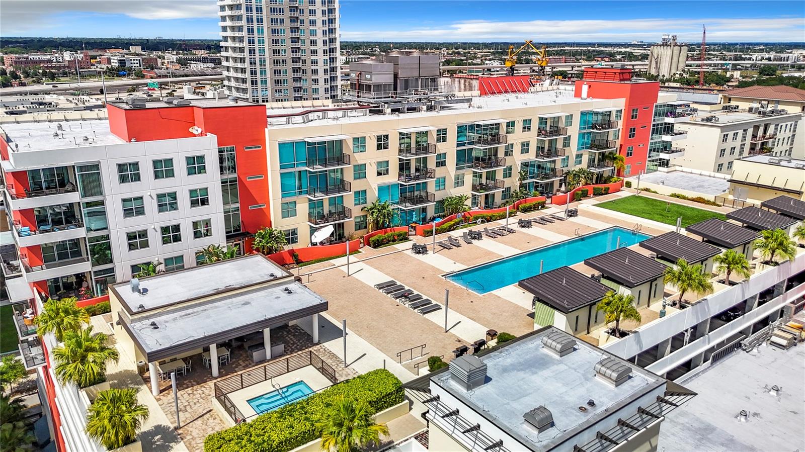 GRAND CENTRAL AT KENNEDY RESID - Residential Lease