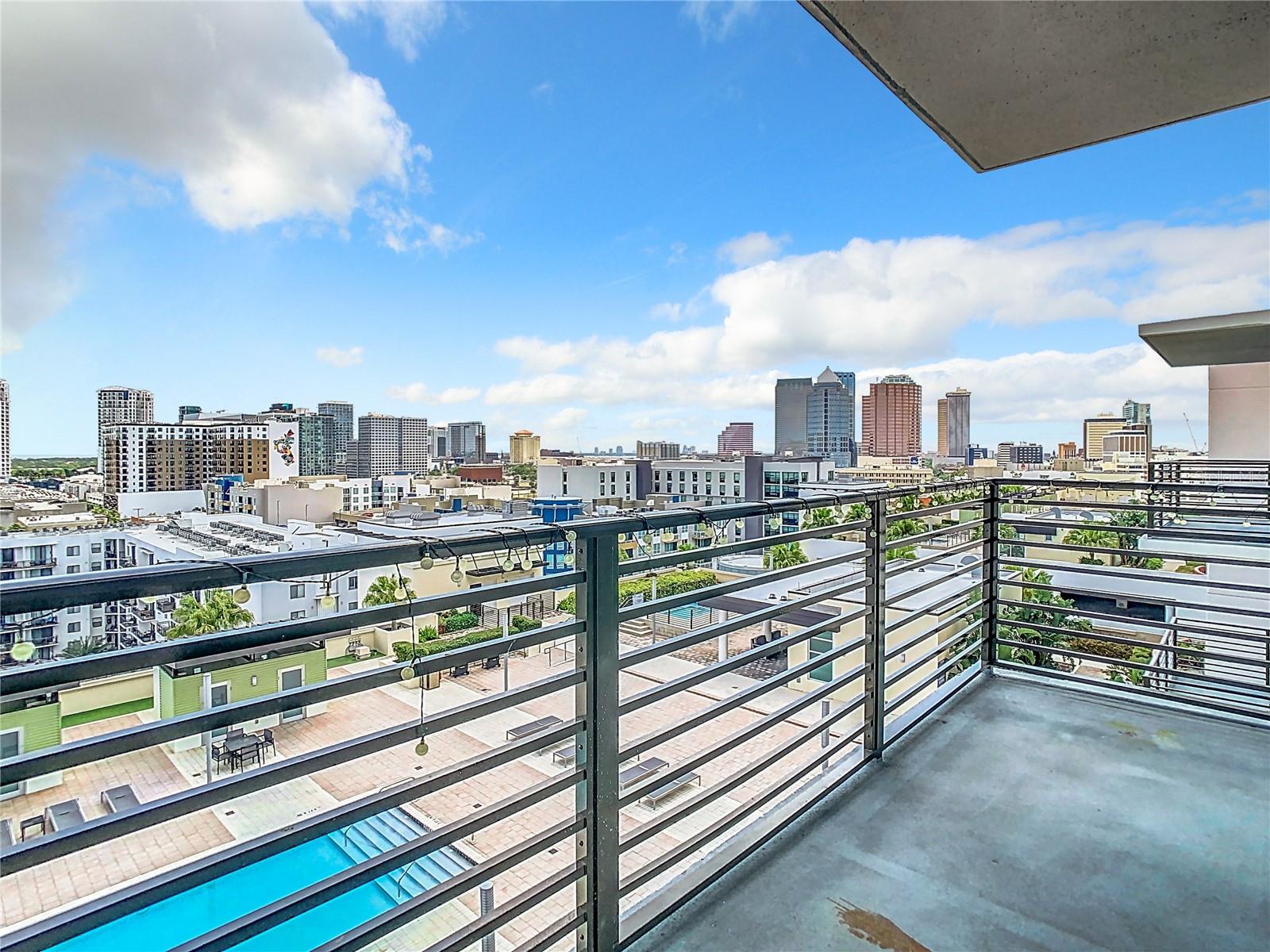 GRAND CENTRAL AT KENNEDY RESID - Residential Lease