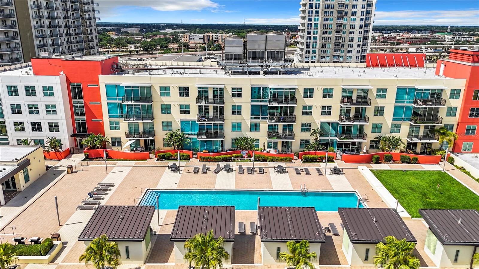 GRAND CENTRAL AT KENNEDY RESID - Residential Lease