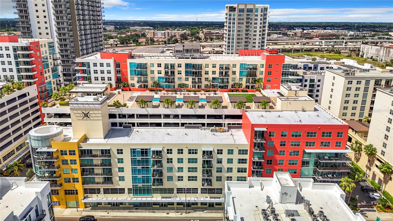 GRAND CENTRAL AT KENNEDY RESID - Residential Lease