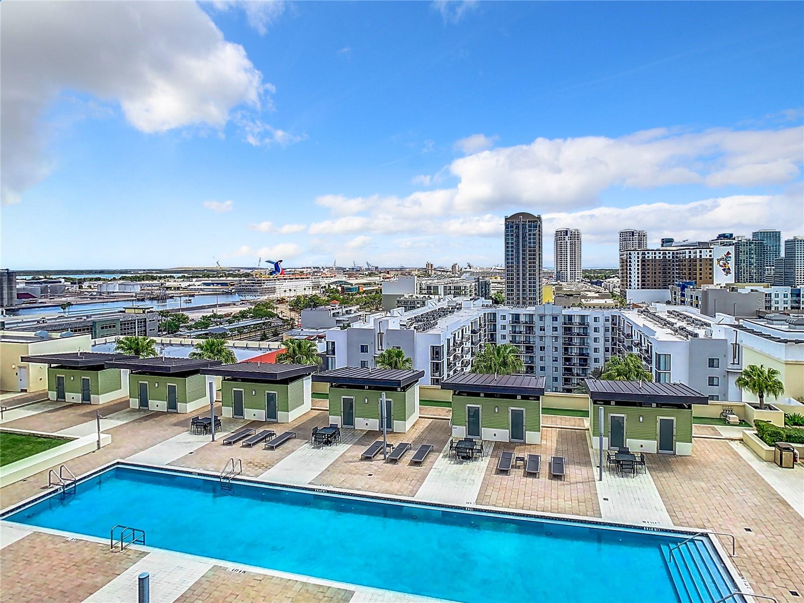 GRAND CENTRAL AT KENNEDY RESID - Residential Lease