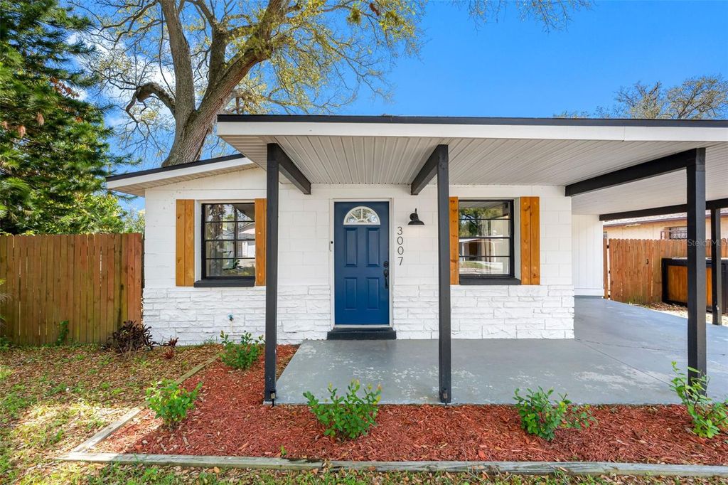 Photo of 3007 Chipco Street, Tampa, FL 33605 (MLS # TB8484766)