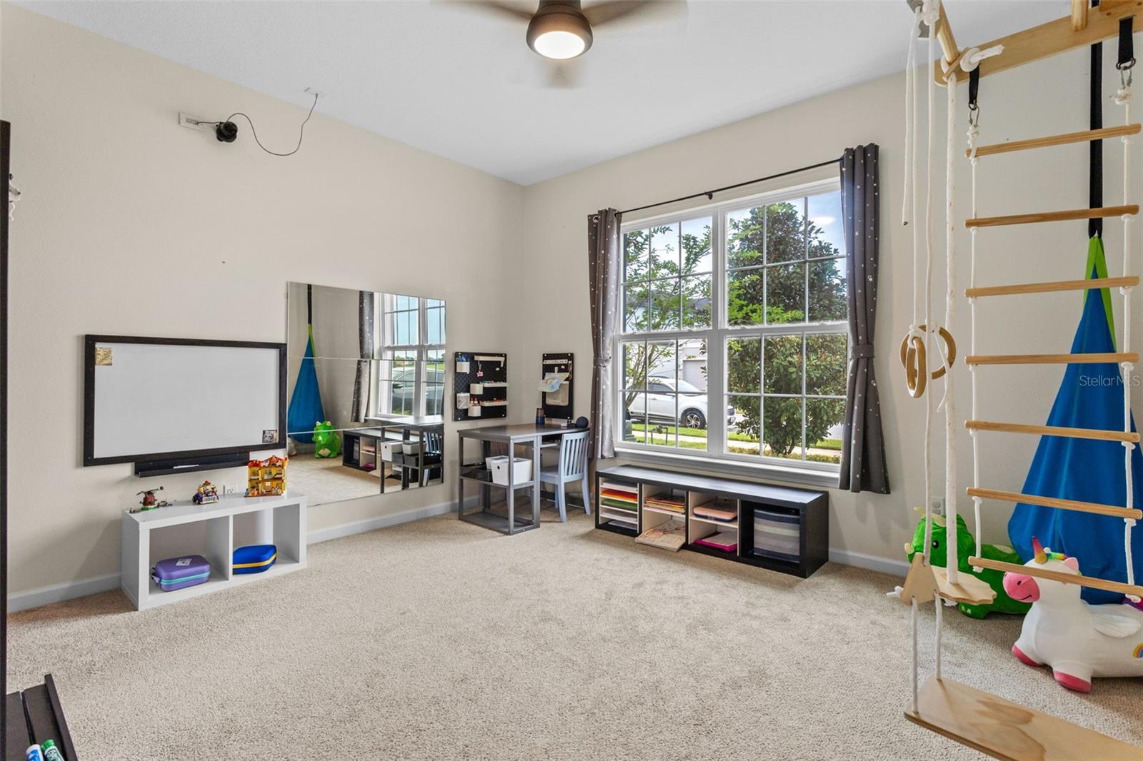 ARDMORE RESERVE PH V - Residential