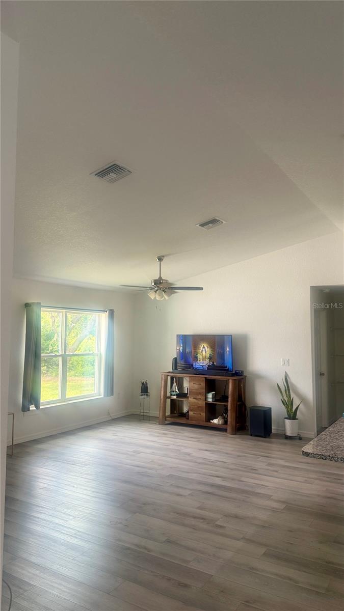 SILVER SPGS SHORES UN 31 - Residential