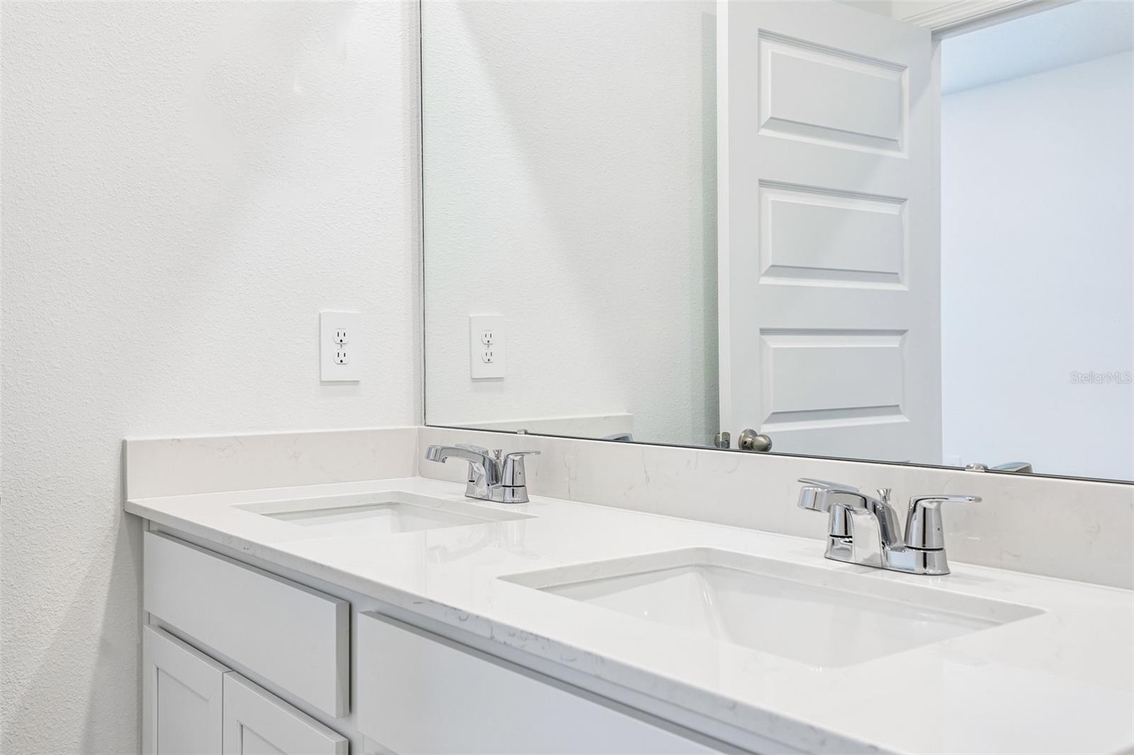 AVALON PARK TAVARES - Residential
