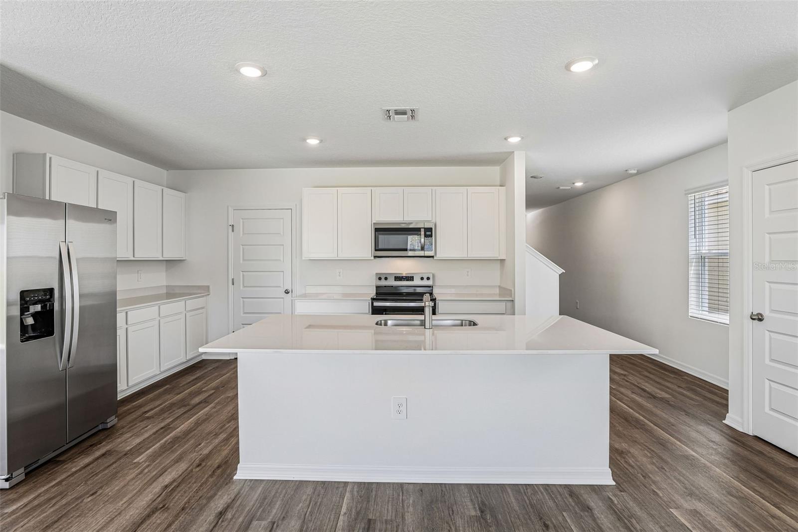 AVALON PARK TAVARES - Residential