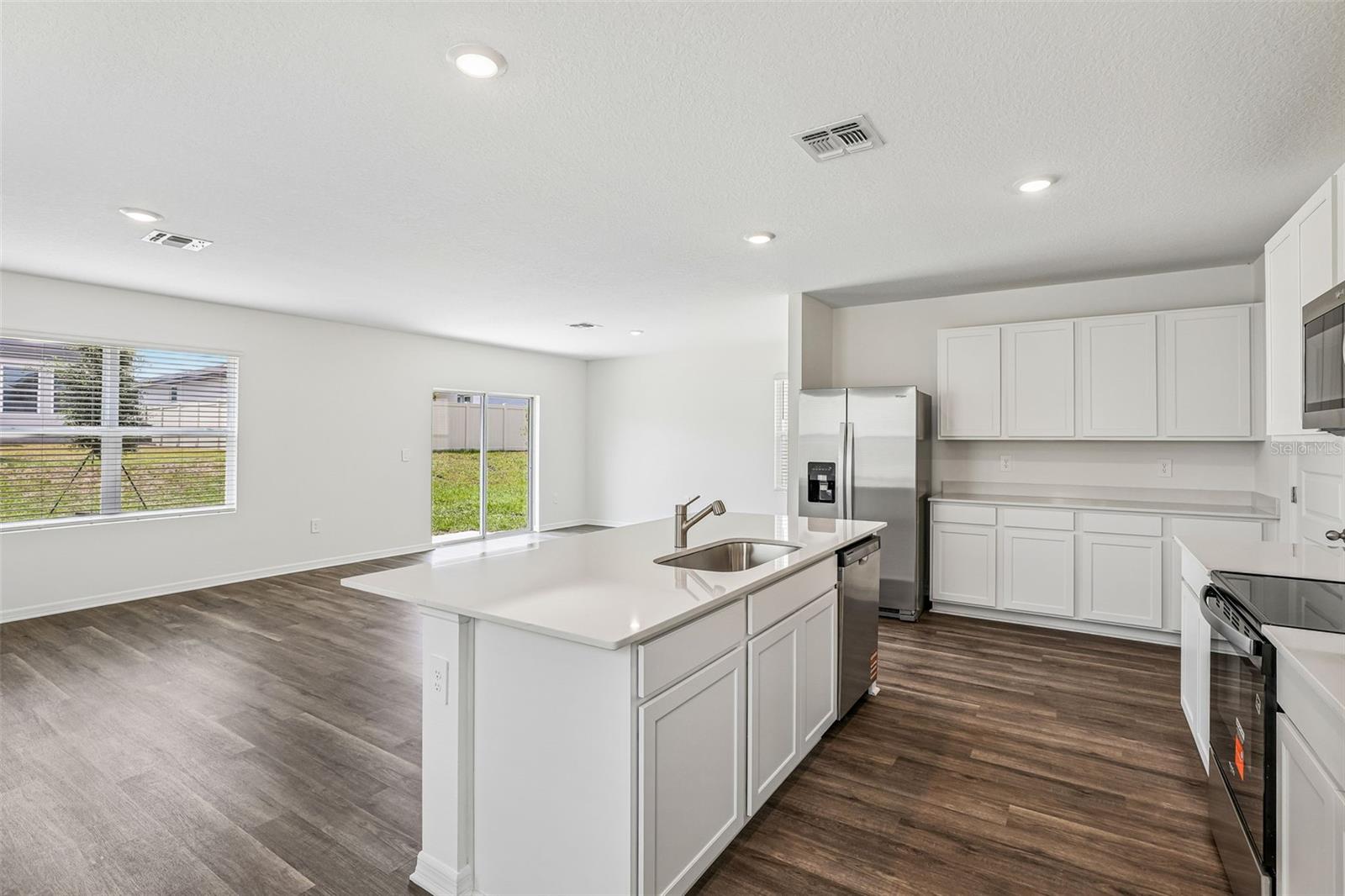 AVALON PARK TAVARES - Residential