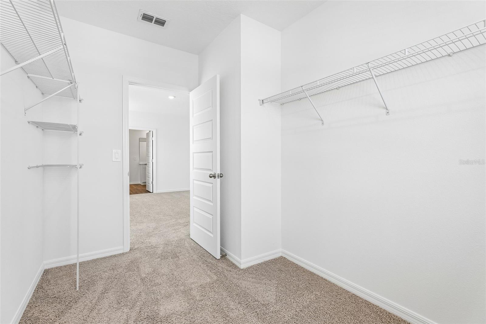 AVALON PARK TAVARES - Residential