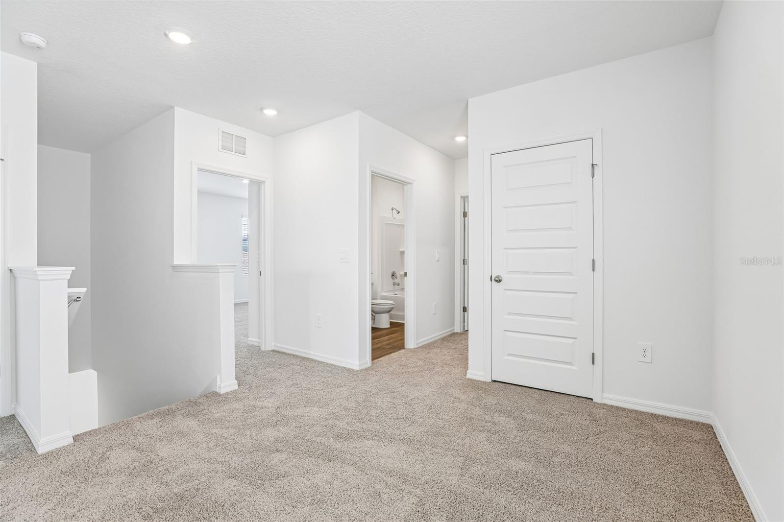 AVALON PARK TAVARES - Residential