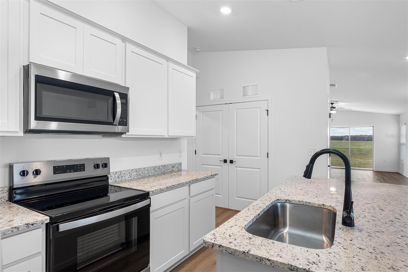 FULTON MEADOWS - Residential