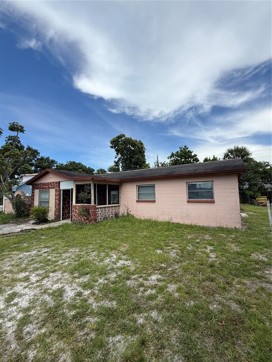 9061 SUNRISE DRIVE