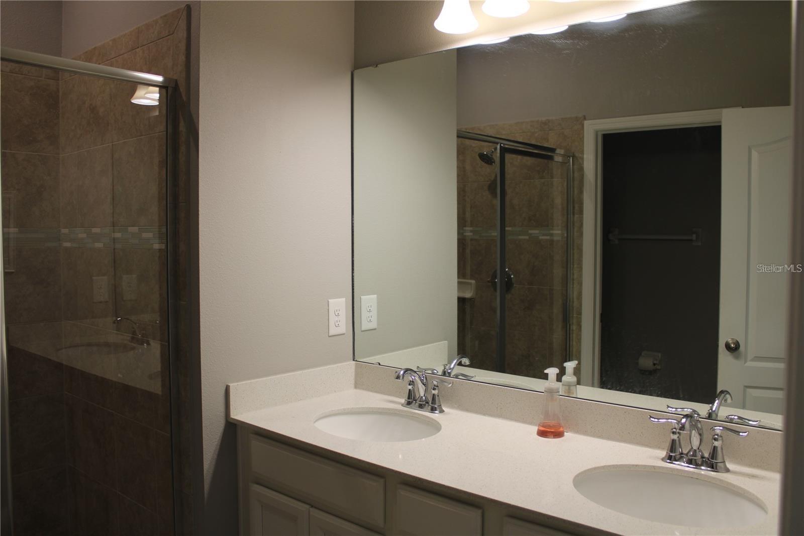 WILLOW BEND PH IA - Residential Lease