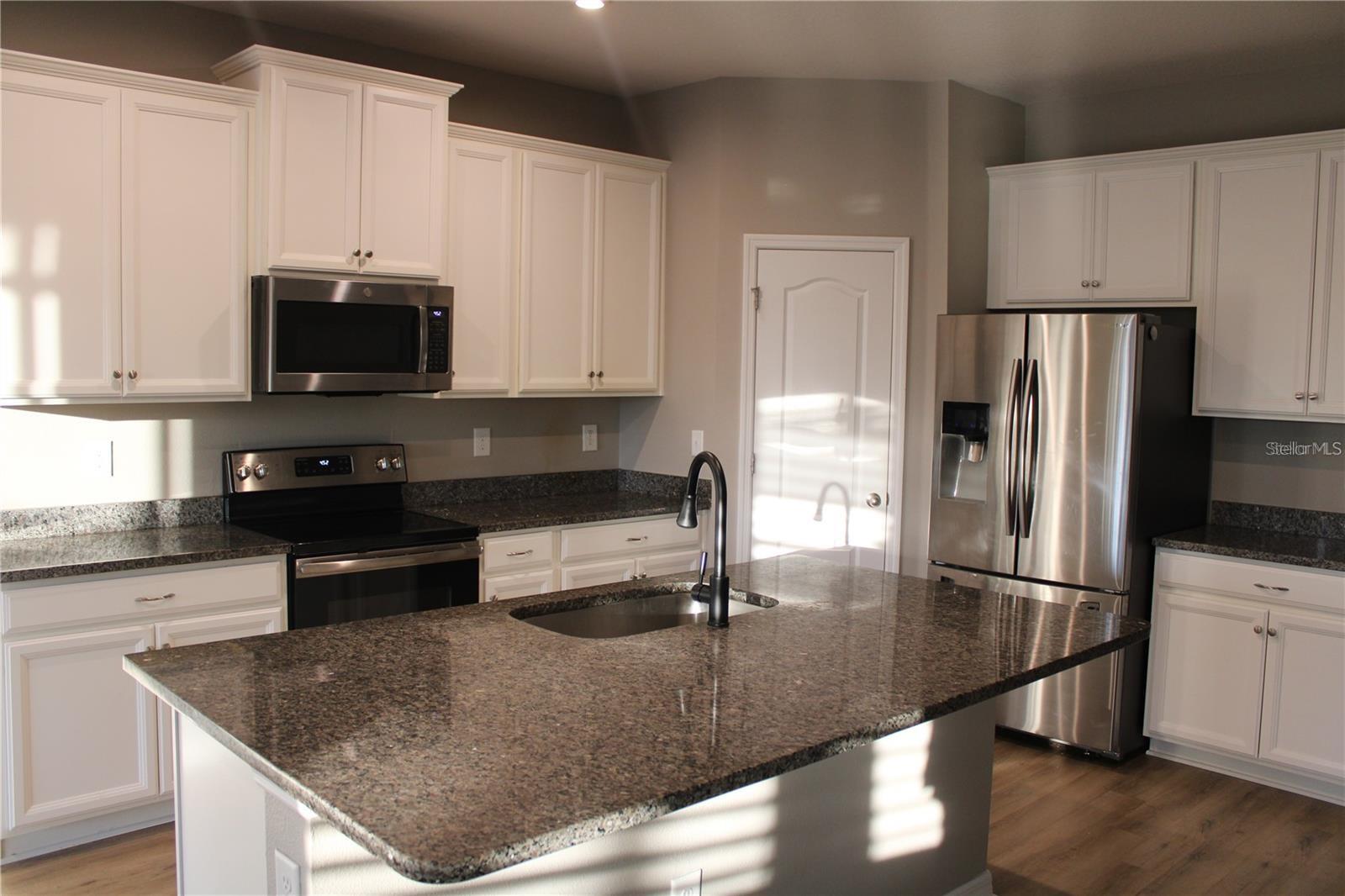 WILLOW BEND PH IA - Residential Lease