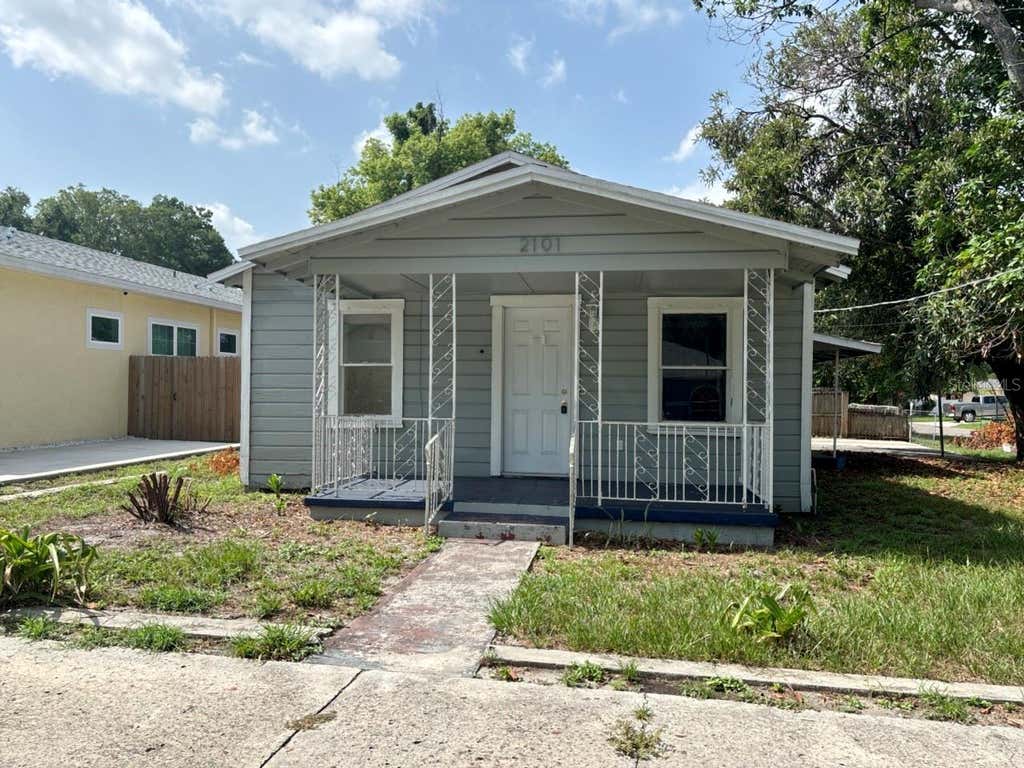 Photo of 2101 E Ellicott Street, Tampa, FL 33610 (MLS # TB8530619)