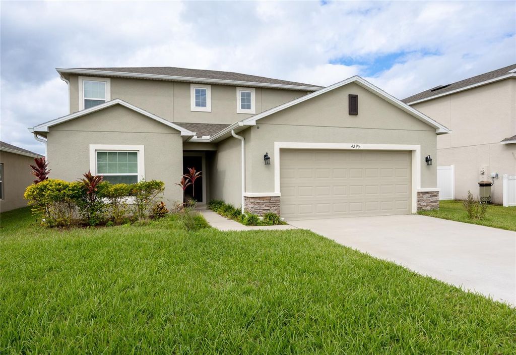 Photo of 4295 Southern Vista Loop, Saint Cloud, FL 34772 (MLS # O6365931)