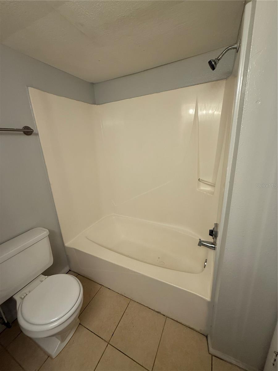 WATERSIDE AT CRANES ROOST A CONDO COMMUNITY - Residential Lease