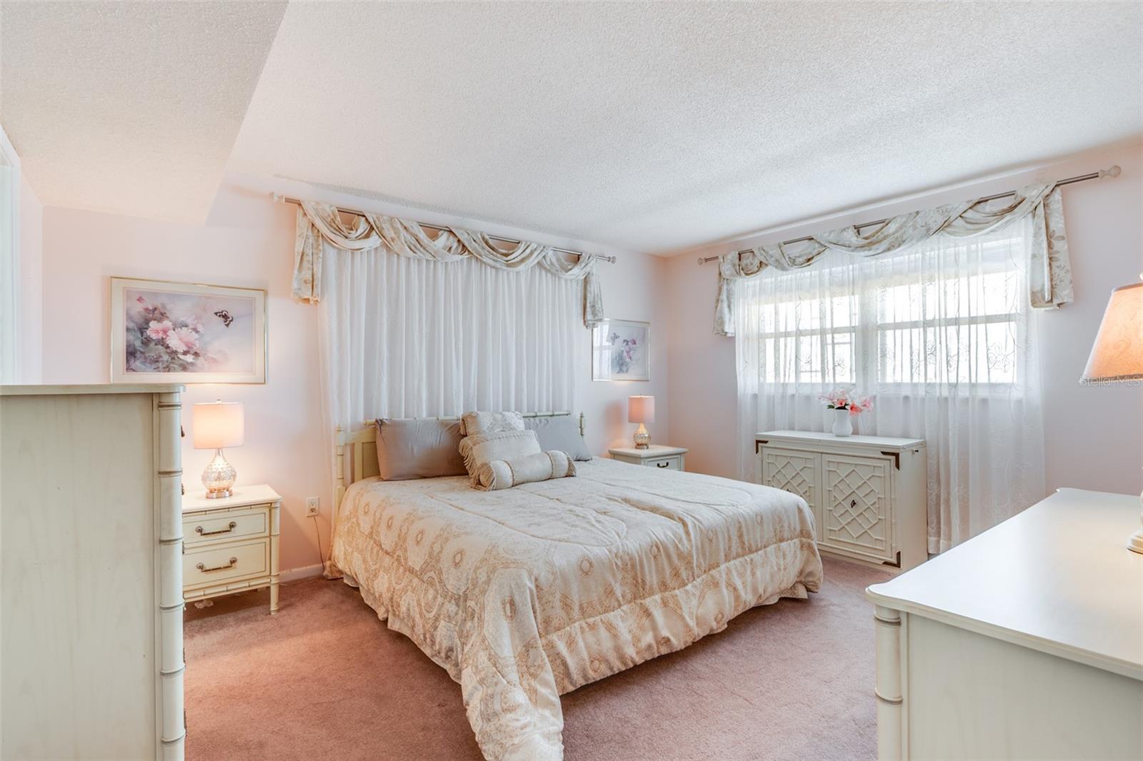 TOWN SHORES OF GULFPORT NO. 209 CONDO EMBASSY HOUS - Residential