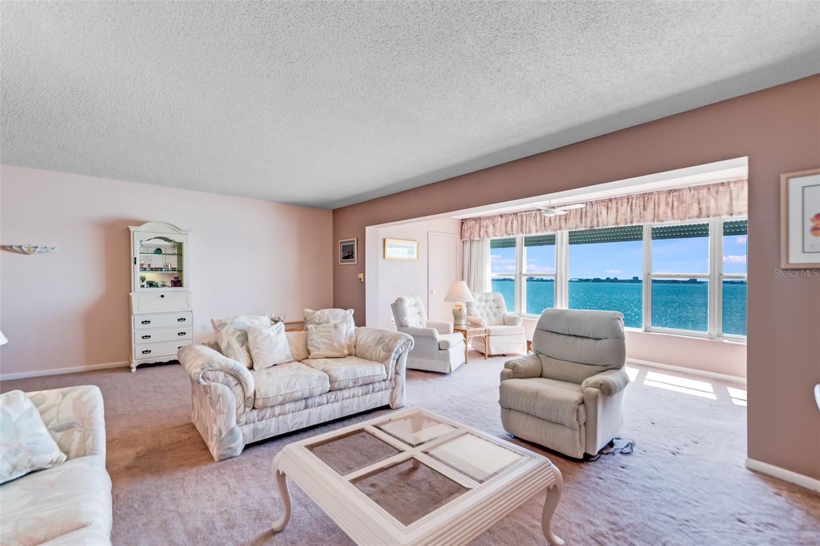 TOWN SHORES OF GULFPORT NO. 209 CONDO EMBASSY HOUS - Residential