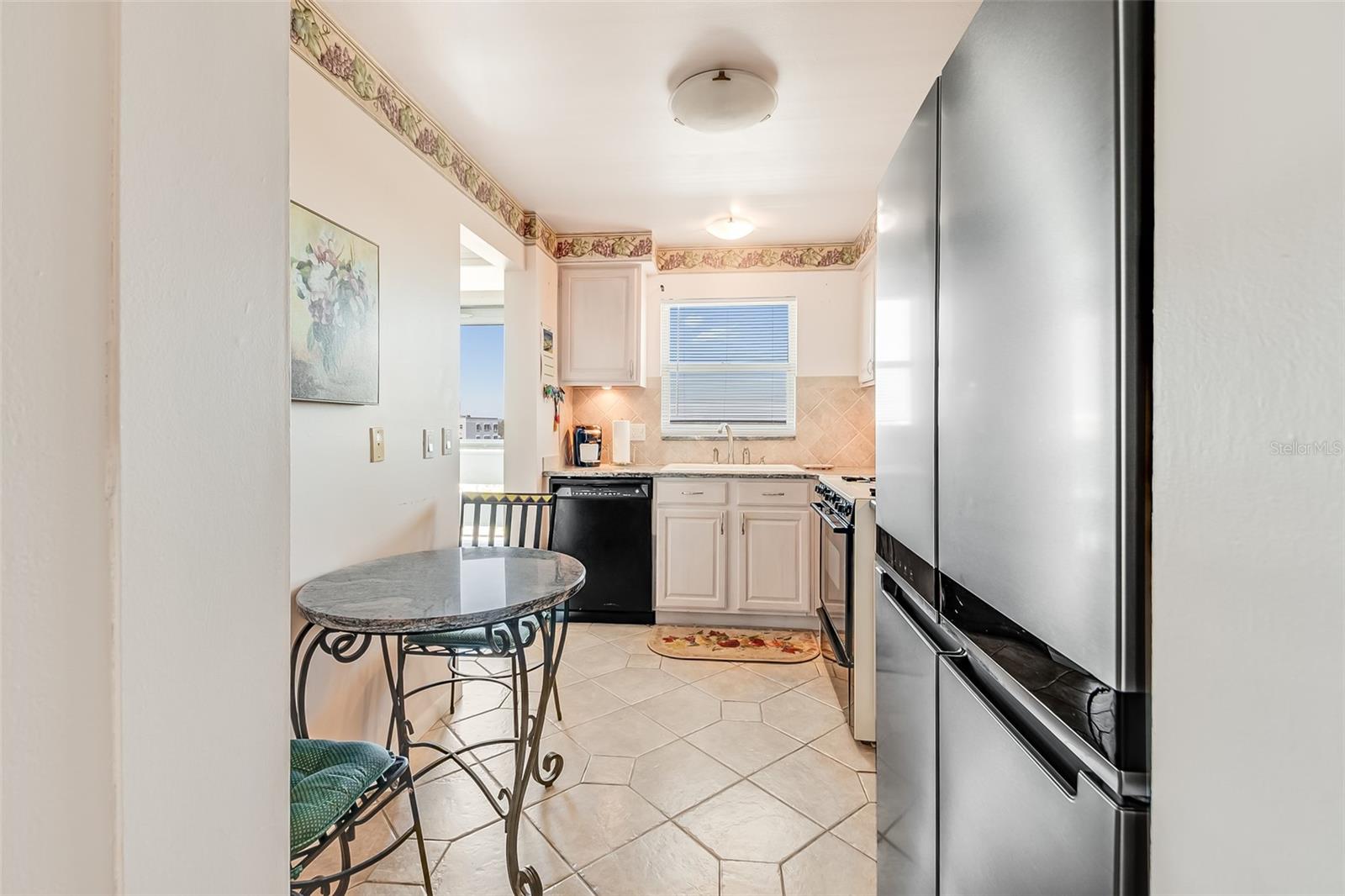 TOWN SHORES OF GULFPORT NO. 209 CONDO EMBASSY HOUS - Residential