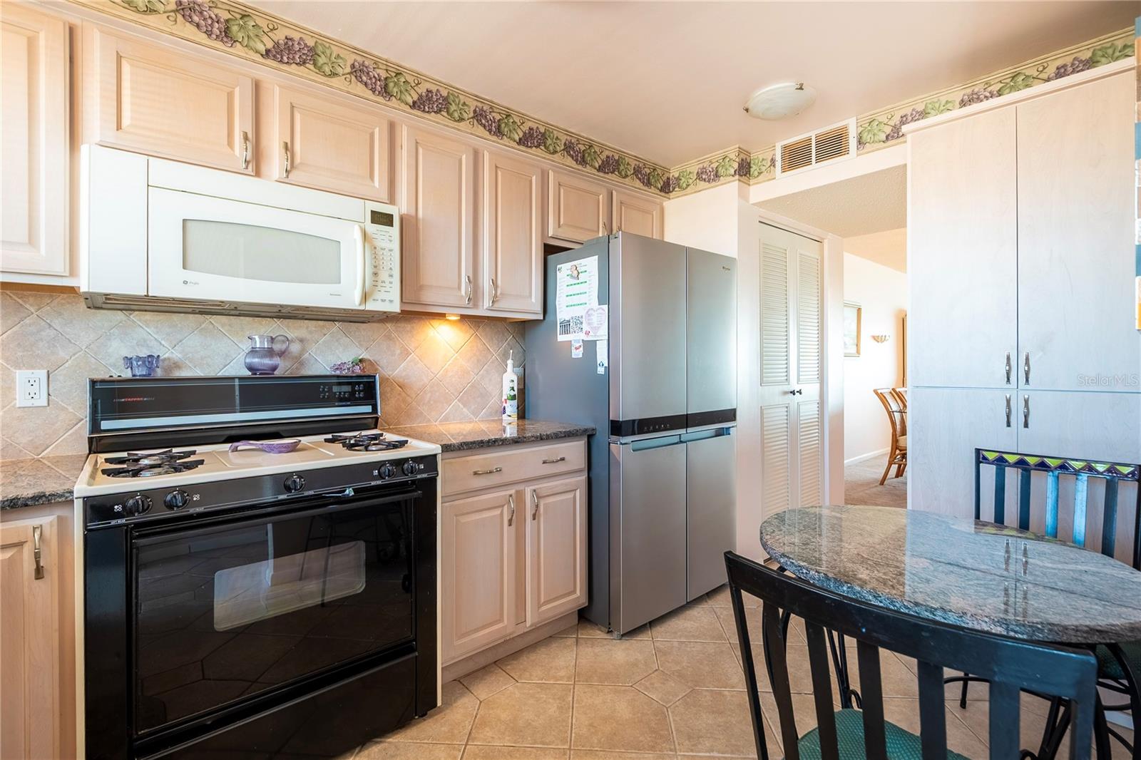 TOWN SHORES OF GULFPORT NO. 209 CONDO EMBASSY HOUS - Residential