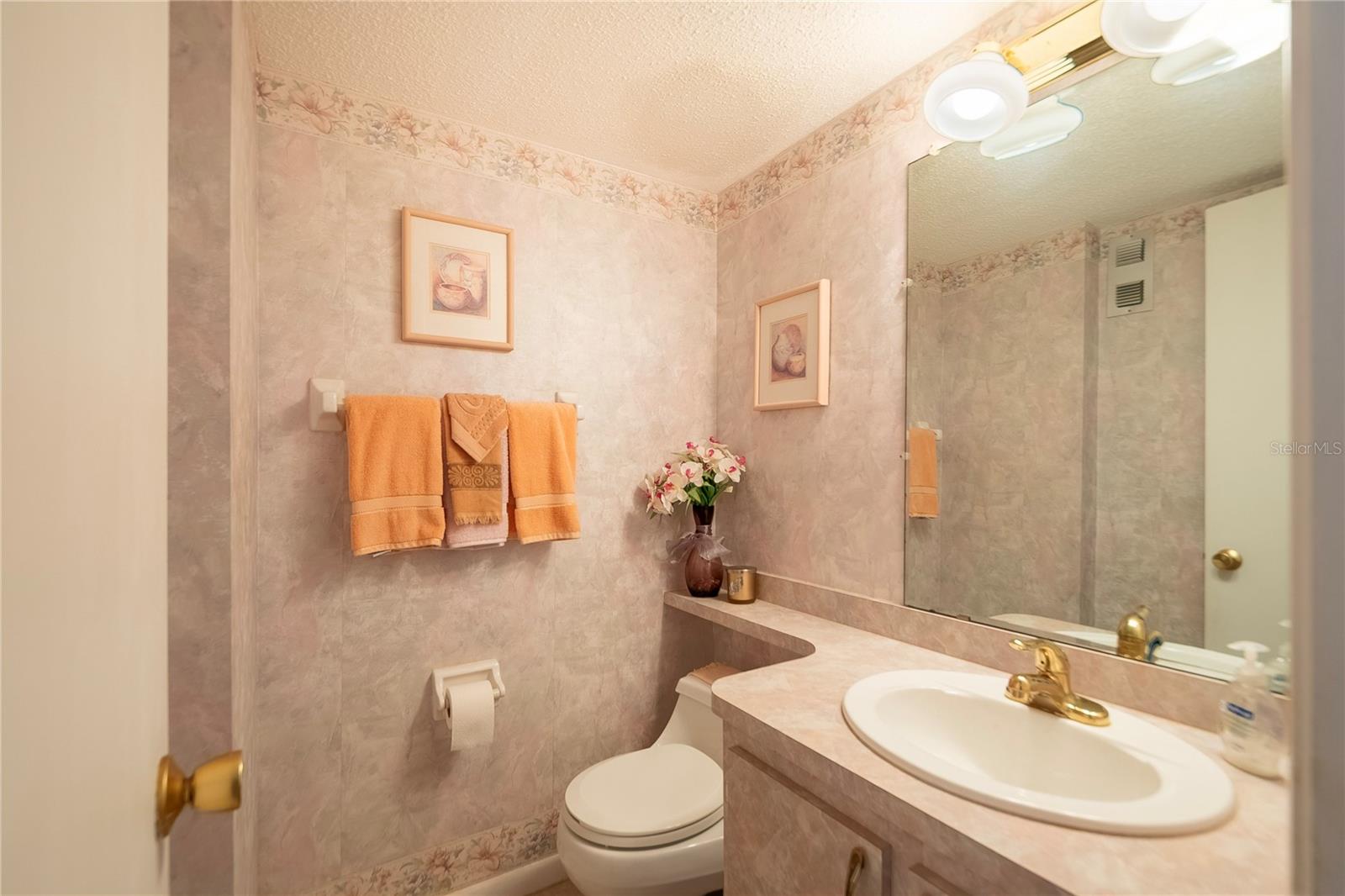 TOWN SHORES OF GULFPORT NO. 209 CONDO EMBASSY HOUS - Residential