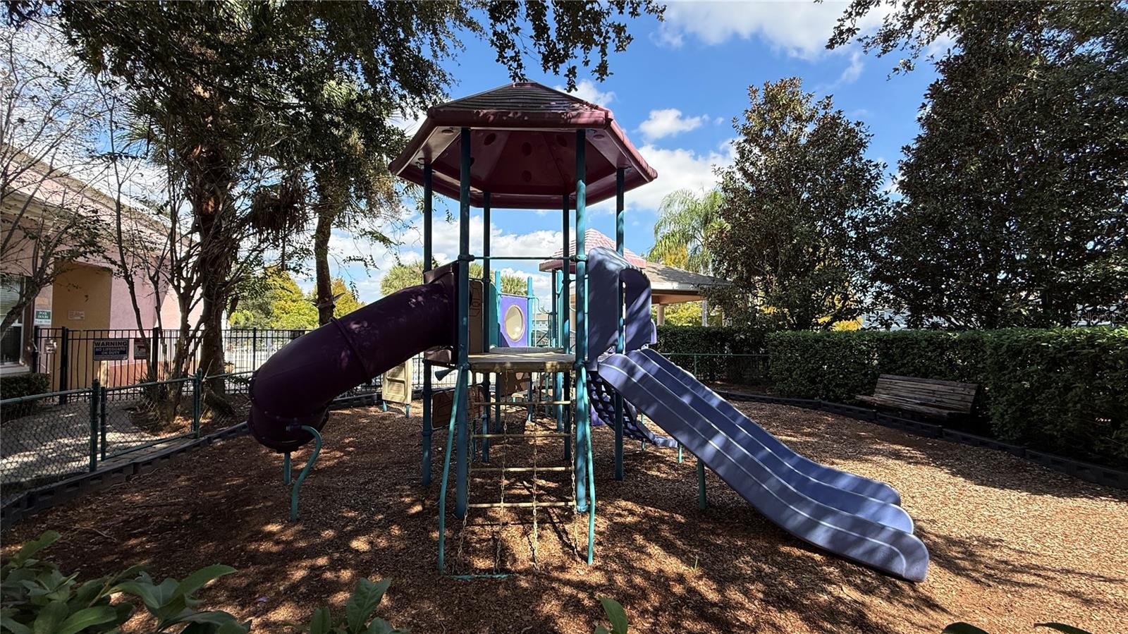 CORAL CAY RESORT - Residential Lease