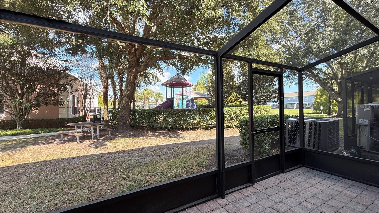 CORAL CAY RESORT - Residential Lease