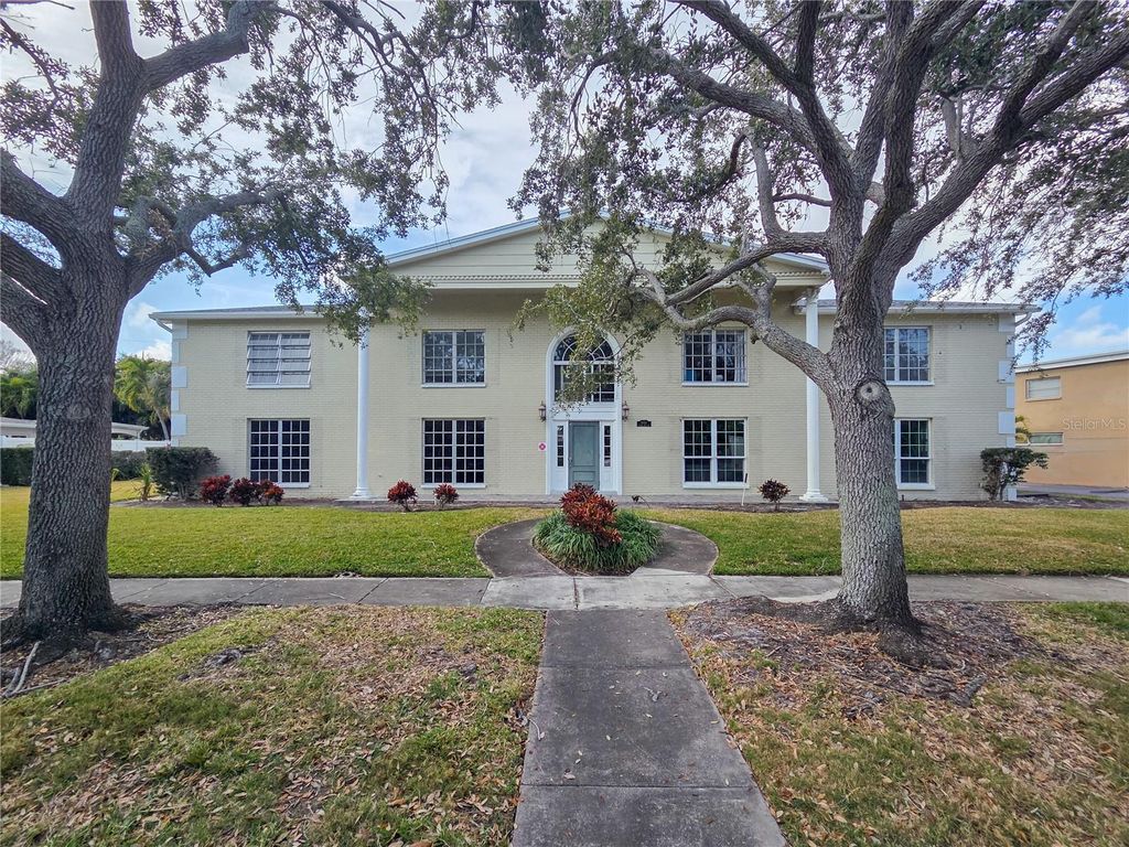 Photo of 1000 Rafael Boulevard NE #2, St Petersburg, FL 33704 (MLS # TB8461320)