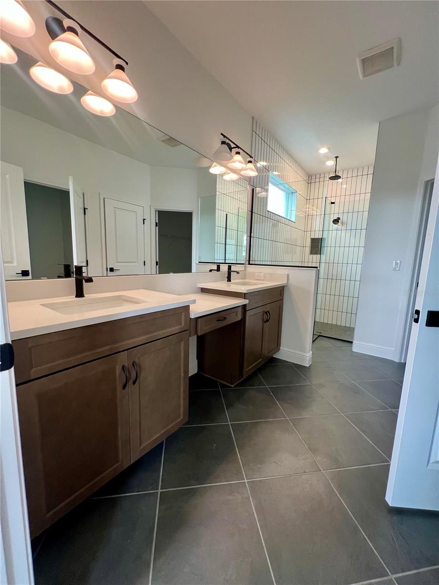 HILLS OF MINNEOLA - Residential