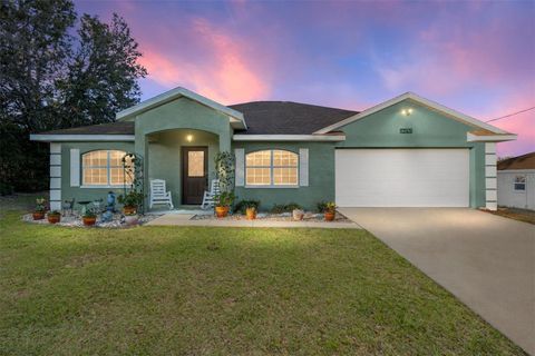 A home in DUNNELLON