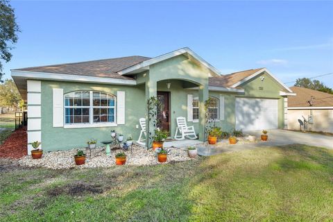 A home in DUNNELLON