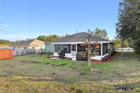 A home in DUNNELLON