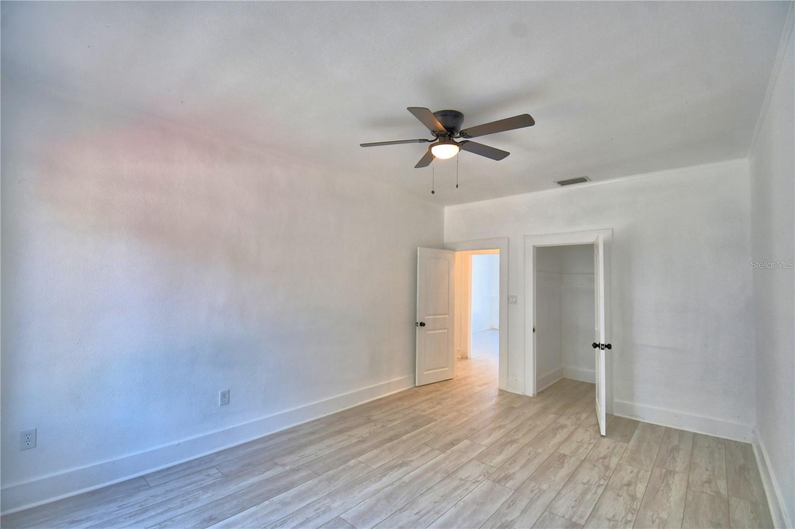 INWOOD - Residential