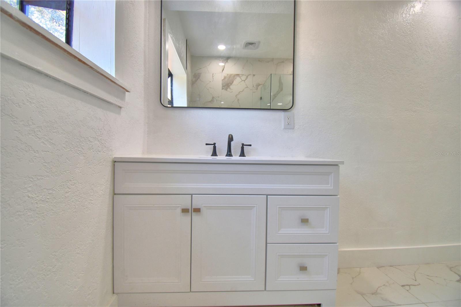 INWOOD - Residential