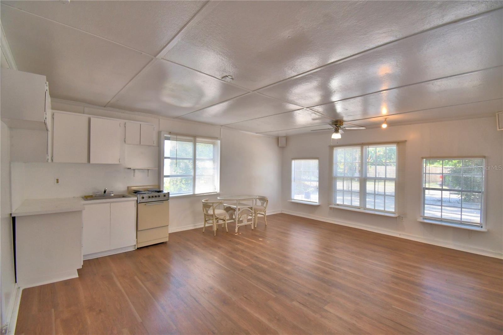 INWOOD - Residential