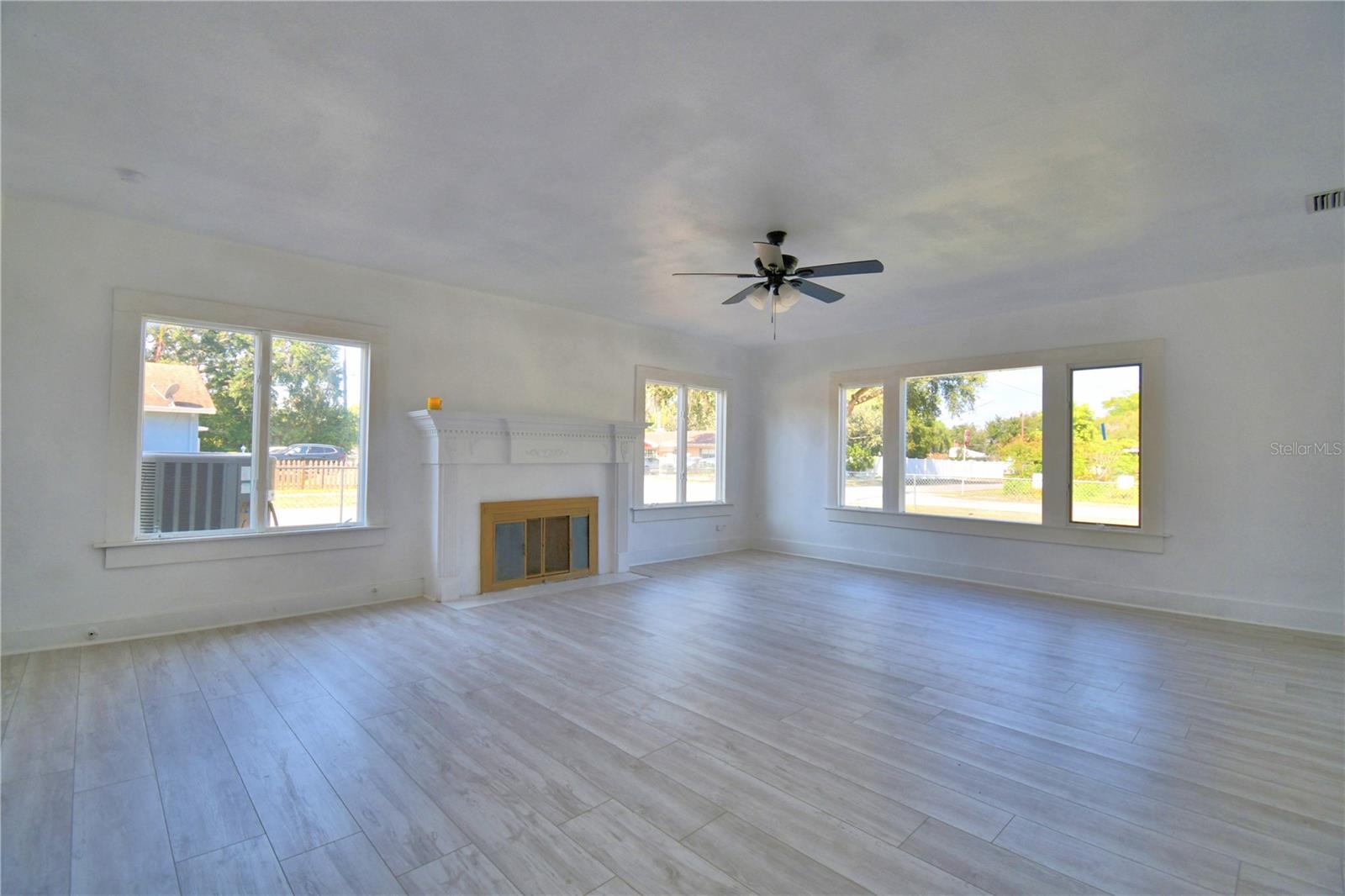 INWOOD - Residential