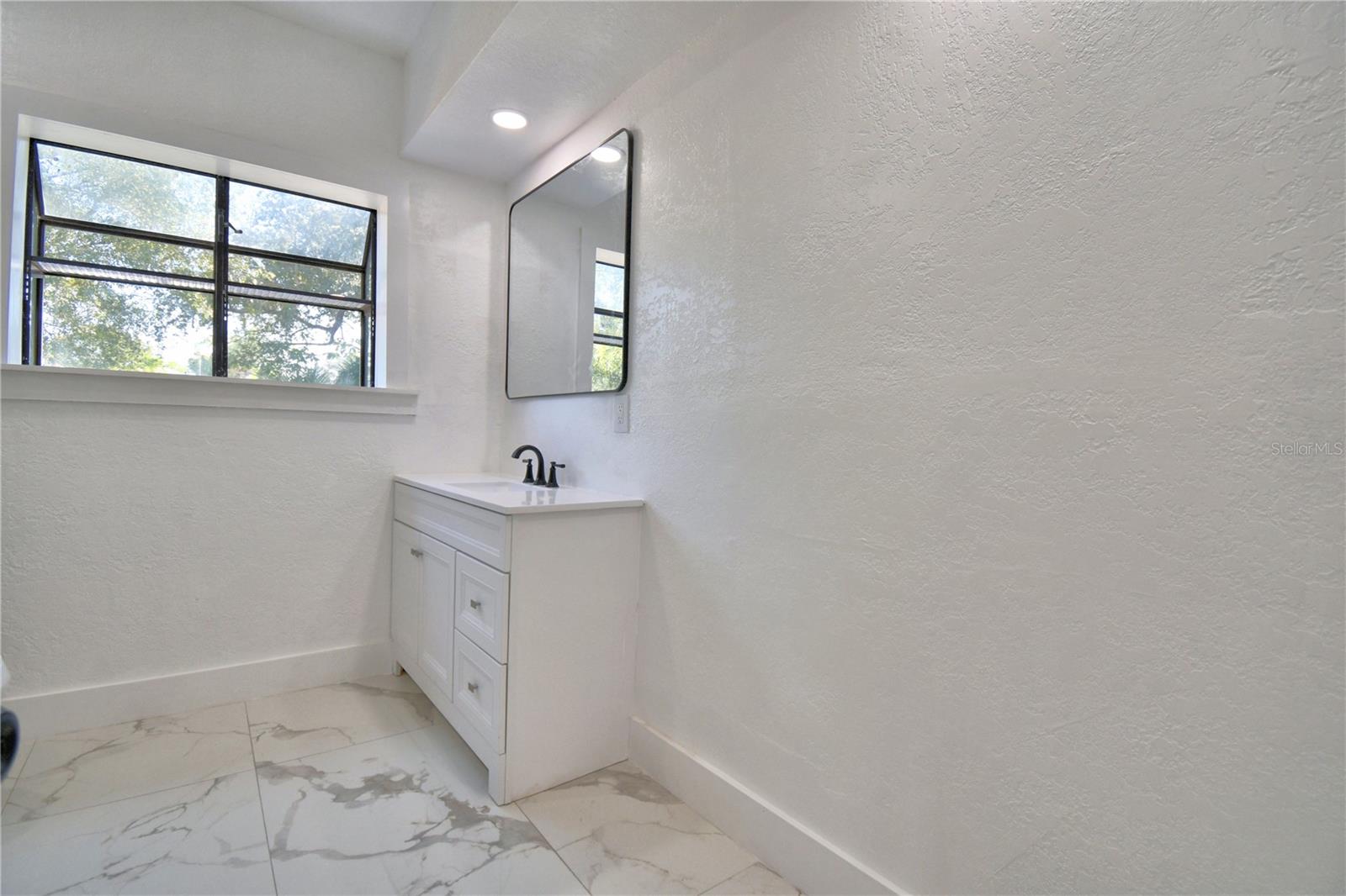 INWOOD - Residential