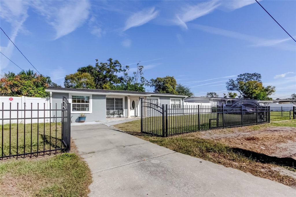 Photo of 2509 W Hamilton Avenue, Tampa, FL 33614 (MLS # TB8459417)