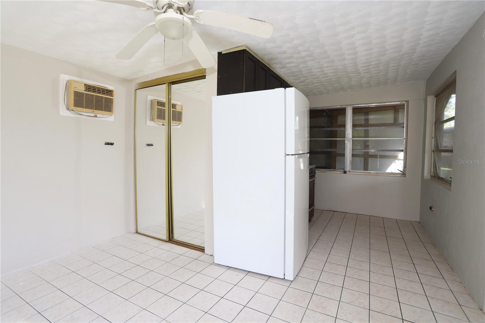 CHEROKEE OAKS - Residential