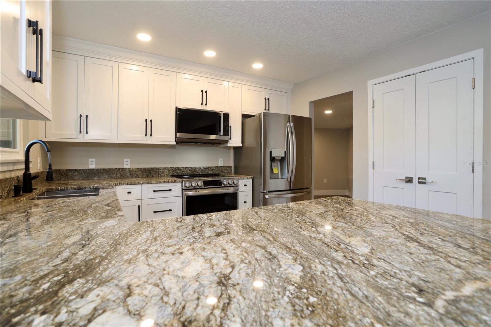 CHEROKEE OAKS - Residential