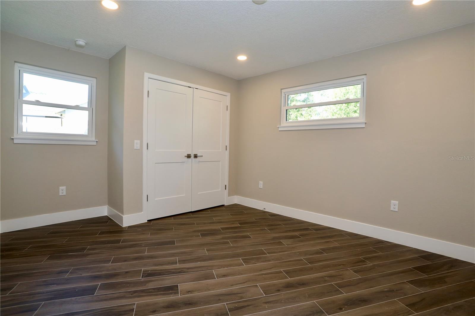 CHEROKEE OAKS - Residential