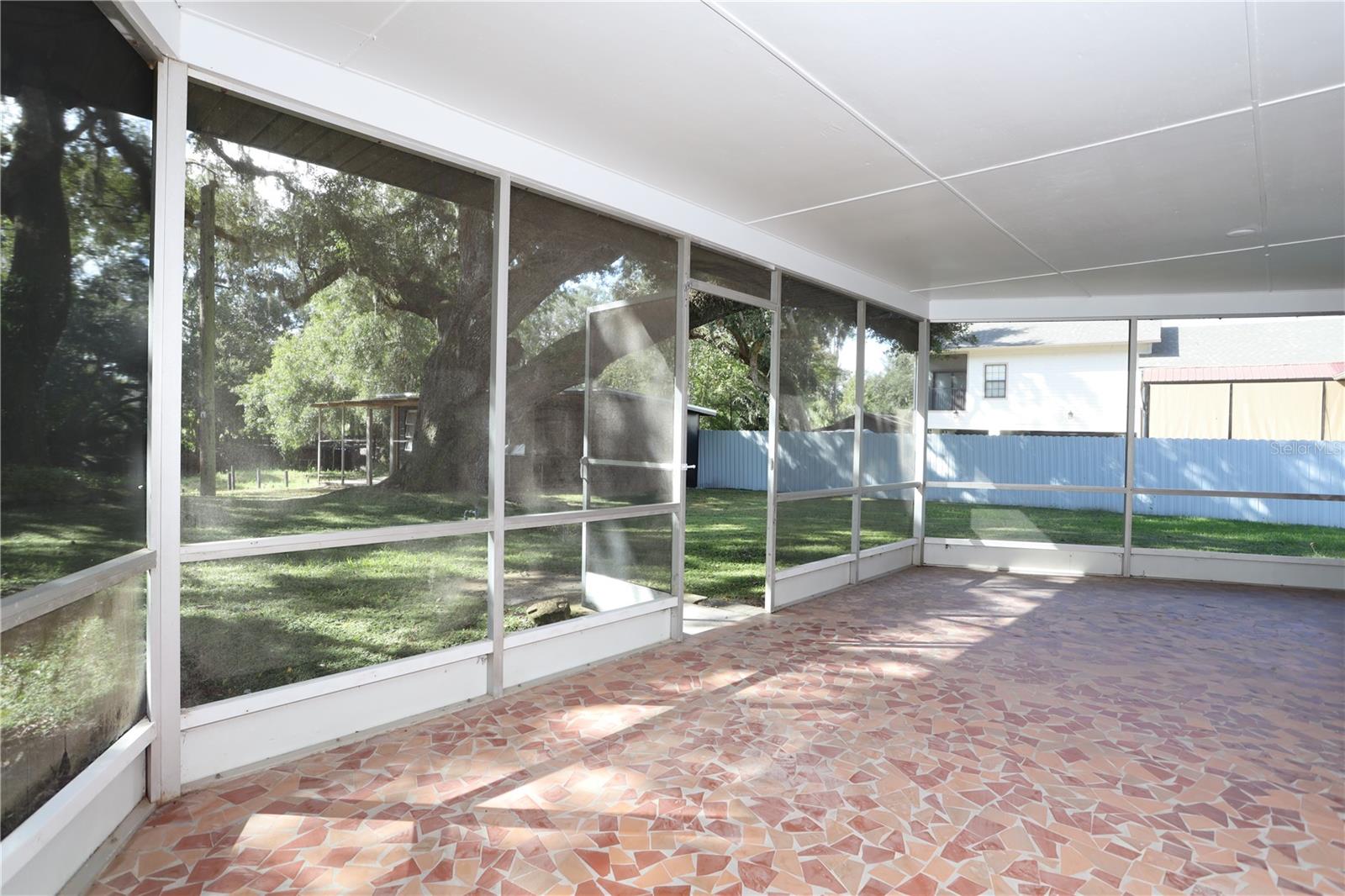 CHEROKEE OAKS - Residential