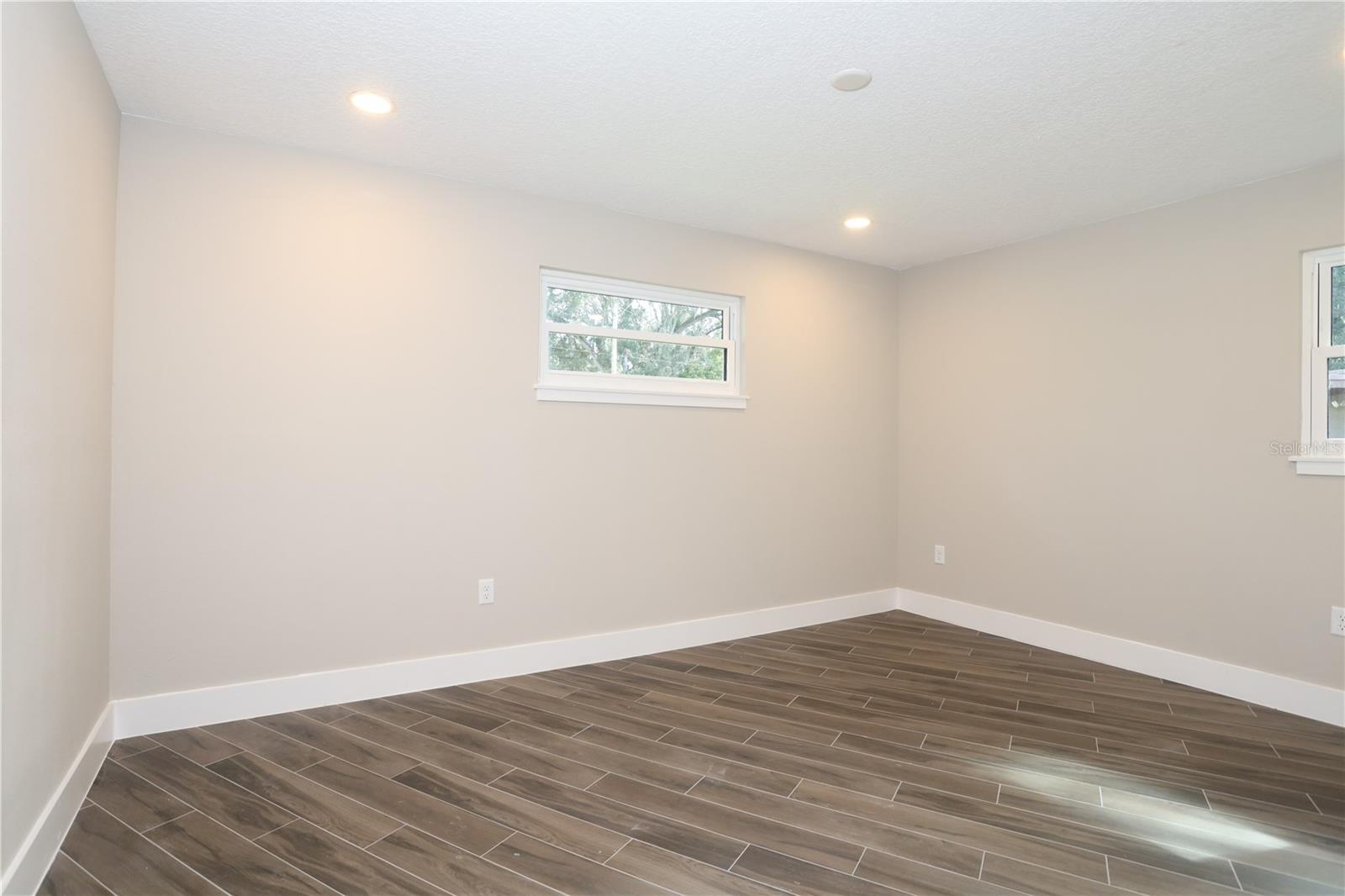 CHEROKEE OAKS - Residential