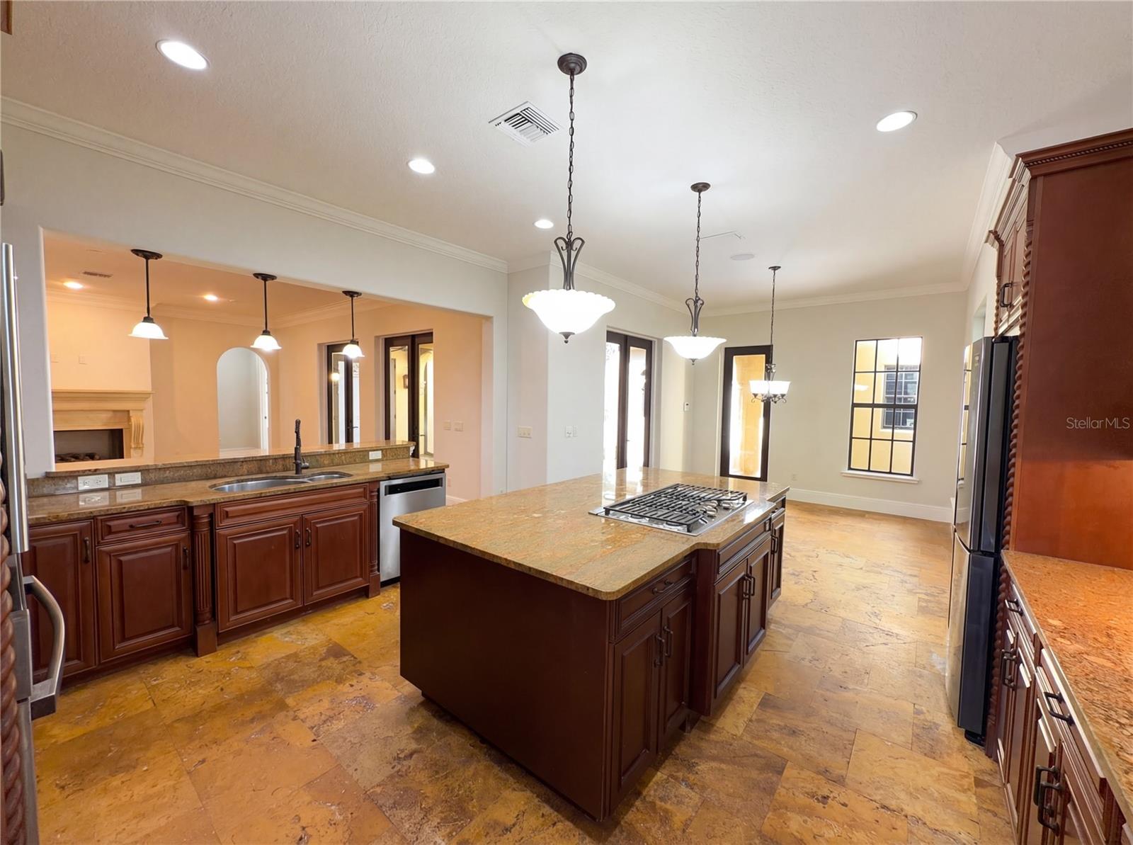 DIXIE TERRACE - Residential