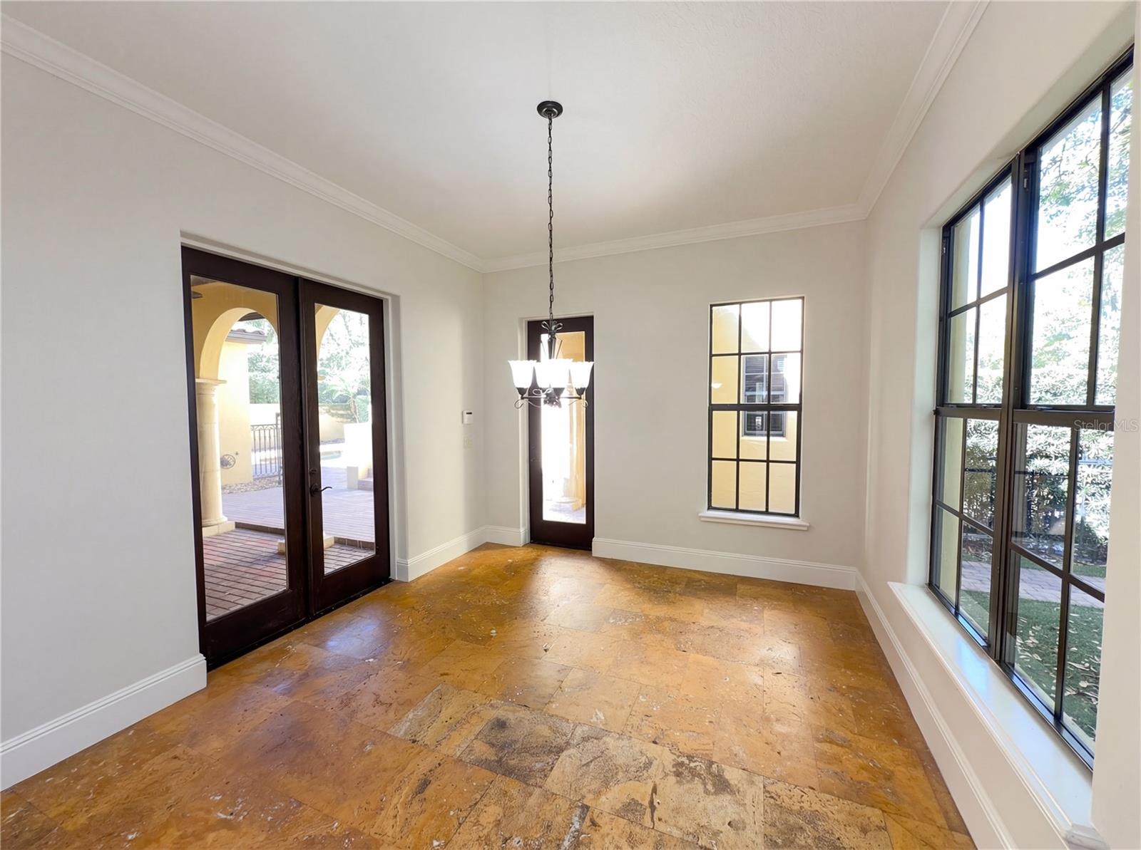 DIXIE TERRACE - Residential