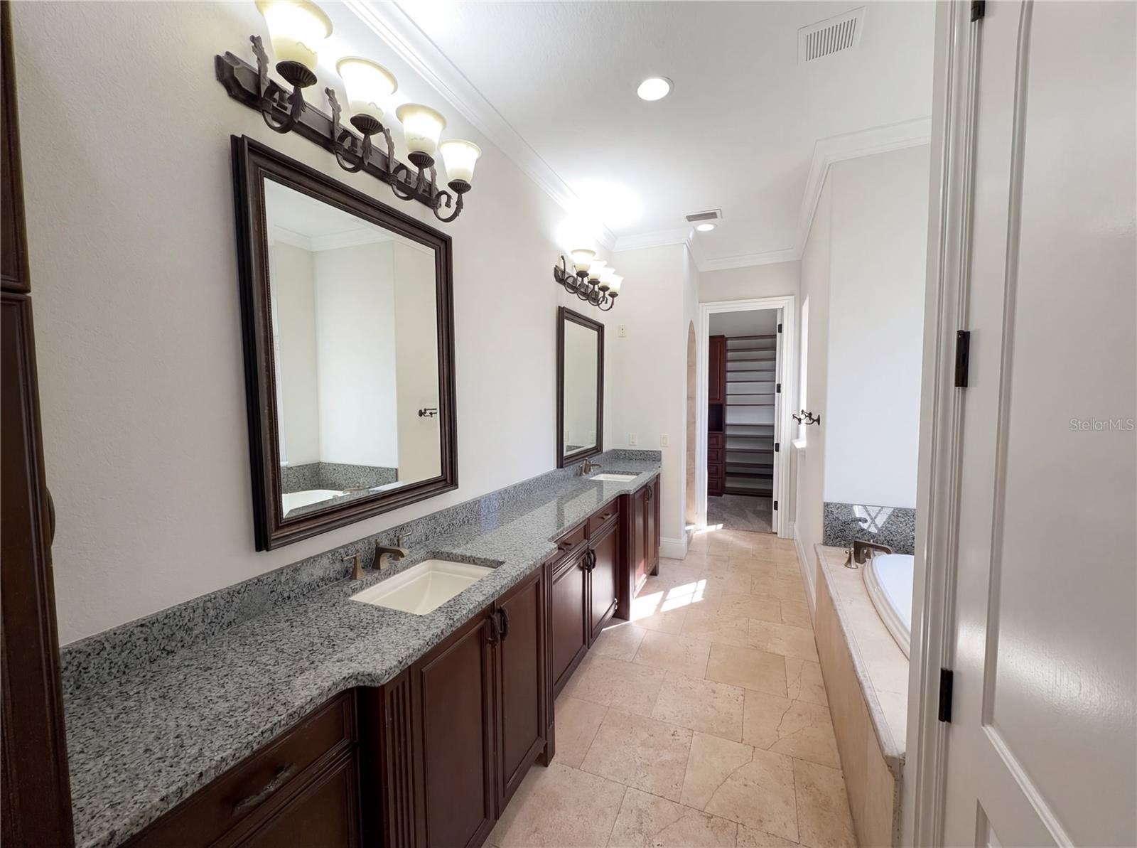 DIXIE TERRACE - Residential