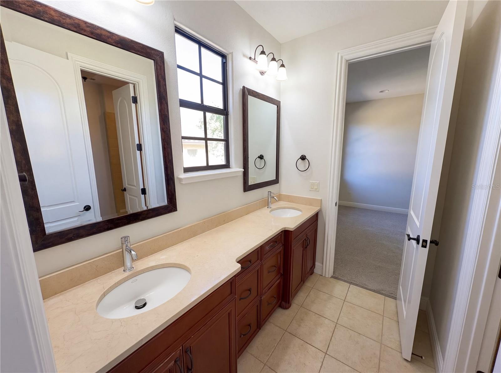 DIXIE TERRACE - Residential