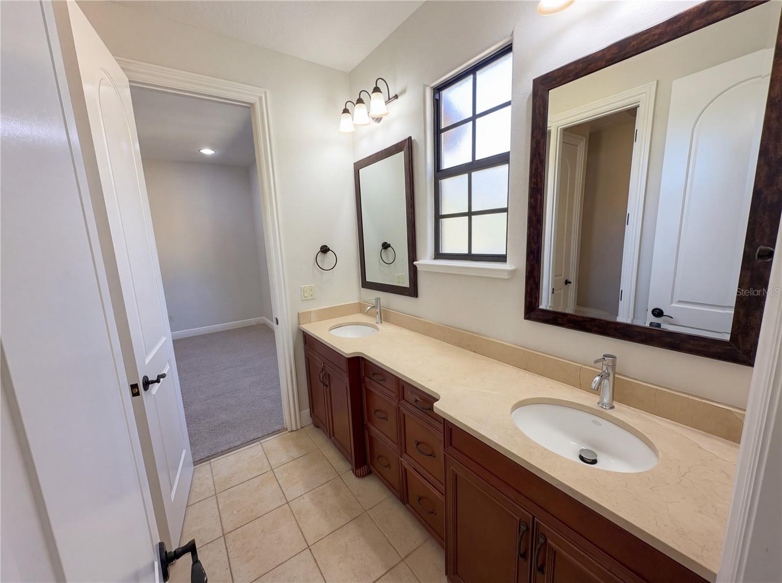 DIXIE TERRACE - Residential