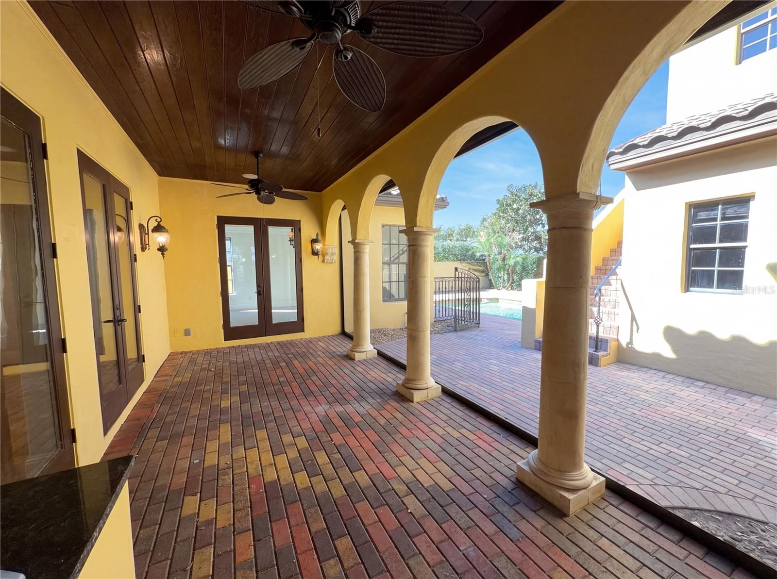 DIXIE TERRACE - Residential